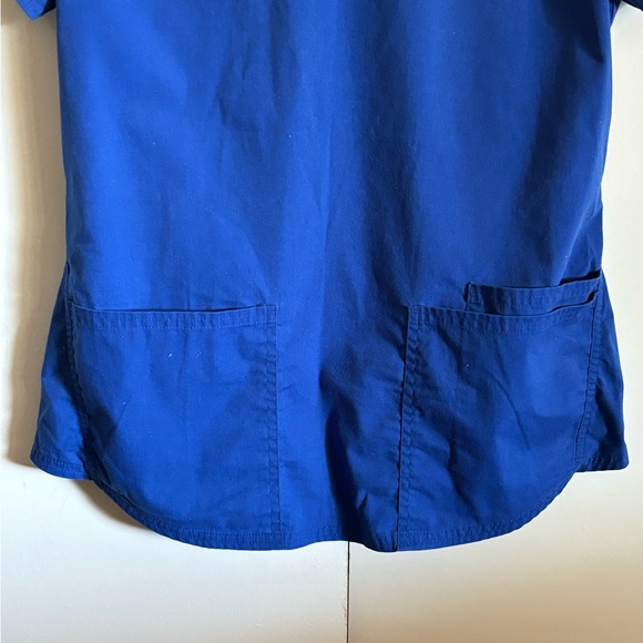 Scrub Uniform Top - Picture 2 of 6